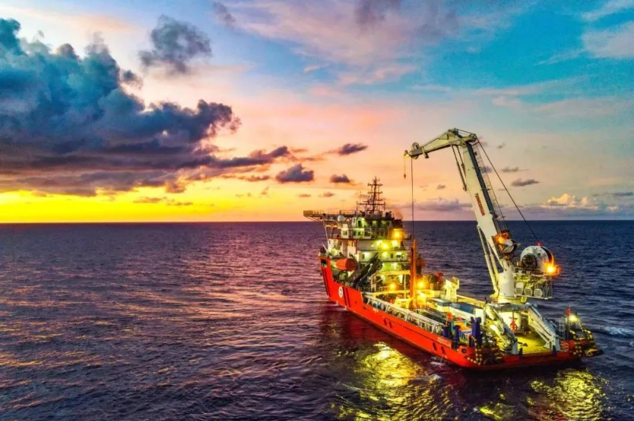 ADCP for oceanographic research