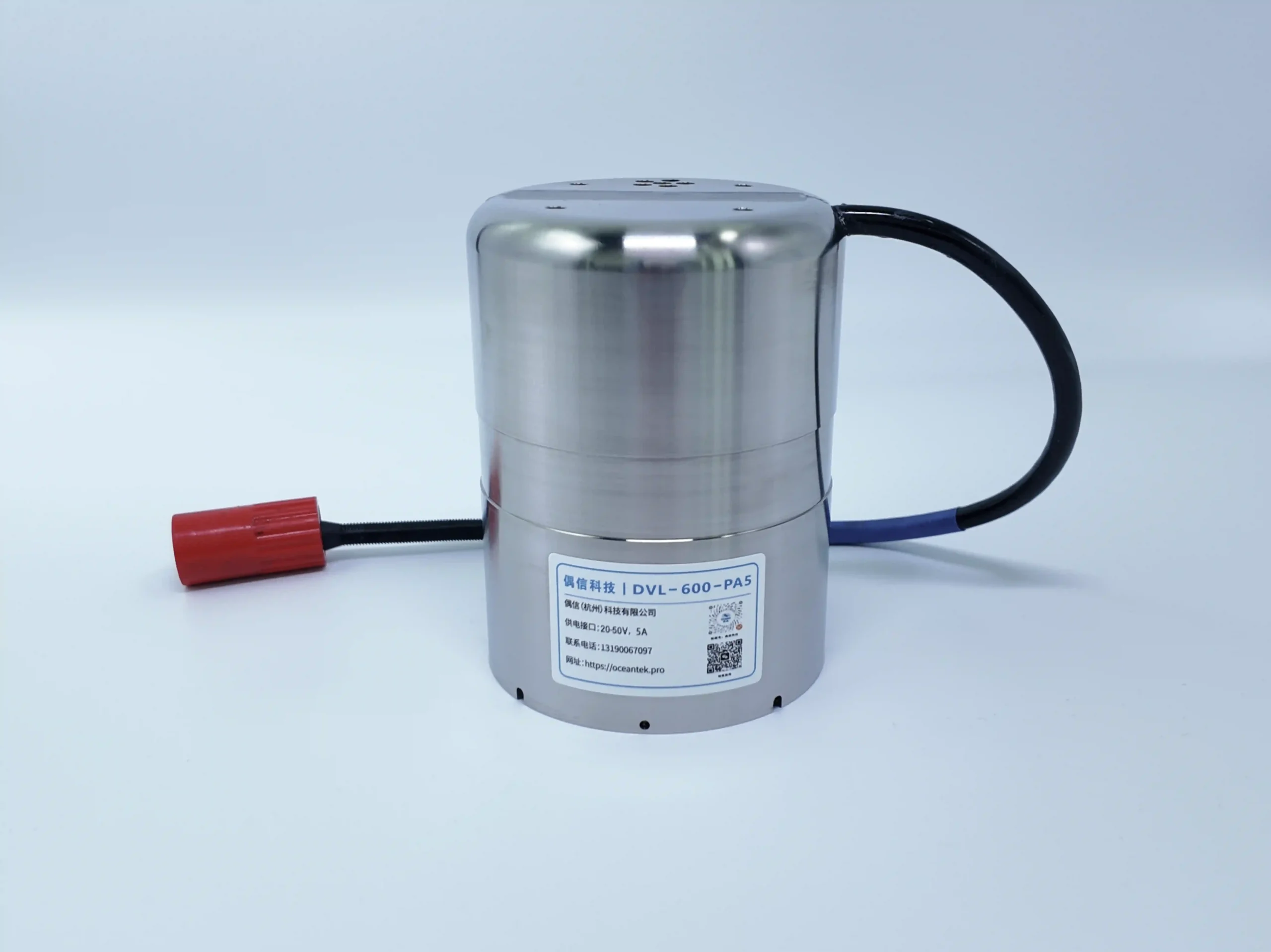 Front profile shot of oceantek 600kHz phased array doppler velocity log DVL-600-DR-PA5
