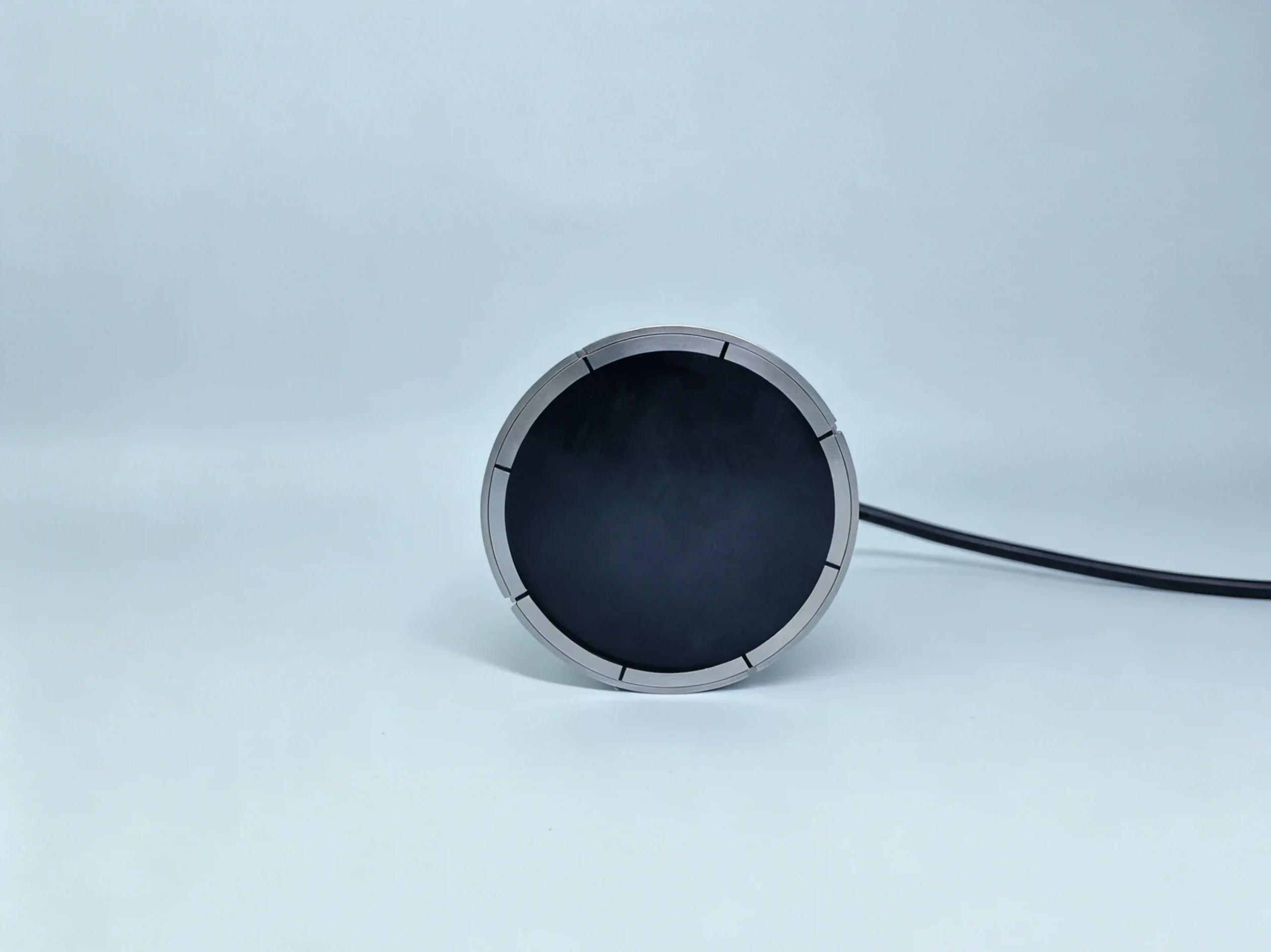 bottom view of oceantek phased array doppler velocity log DVL-600-DR-PA5